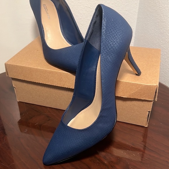 “NEW” BCBGeneration Sexy Heels - Picture 6 of 12